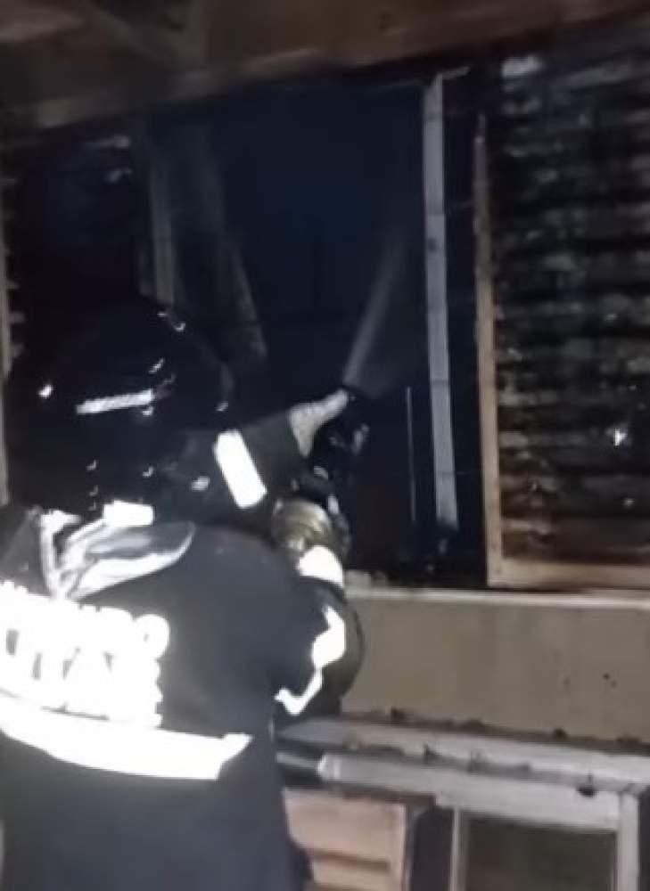 Incêndio atinge casa em Três Lagoas e mobiliza Corpo de Bombeiros