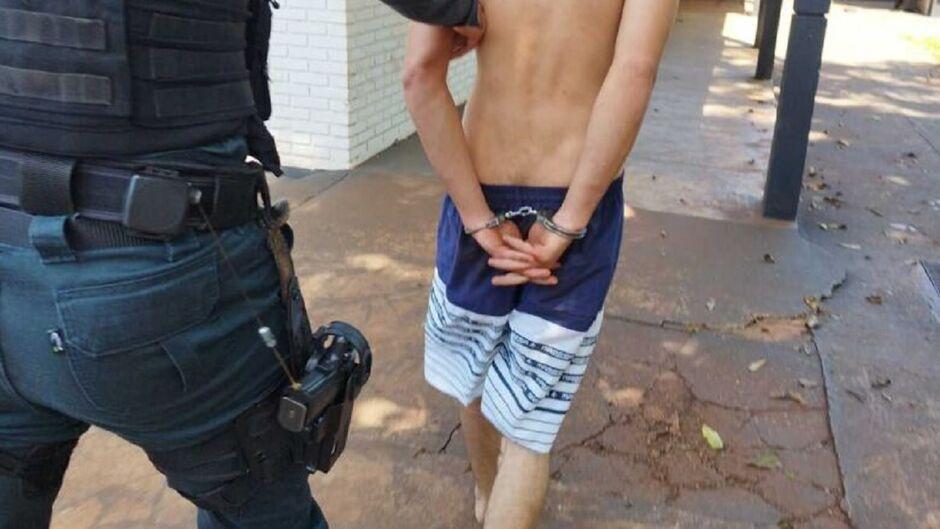 Ladrão conhecido da polícia apanha de moradores ao tentar furtar moto em Campo Grande