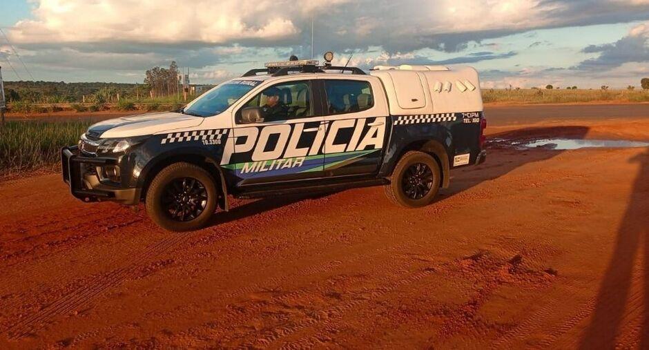 Ladrão entra em confronto com policiais e acaba baleado em Jardim-MS Ladrão entra em confronto com policiais e acaba baleado em Jardim-MS