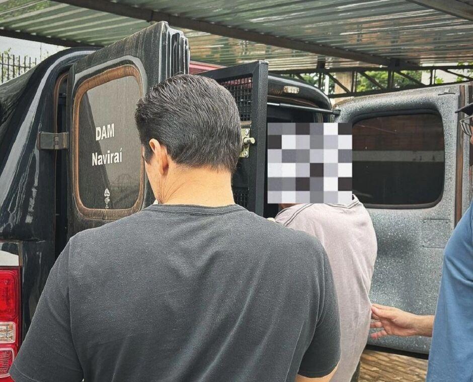 Após ameaçar, homem persegue mulher até delegacia e acaba preso em Naviraí