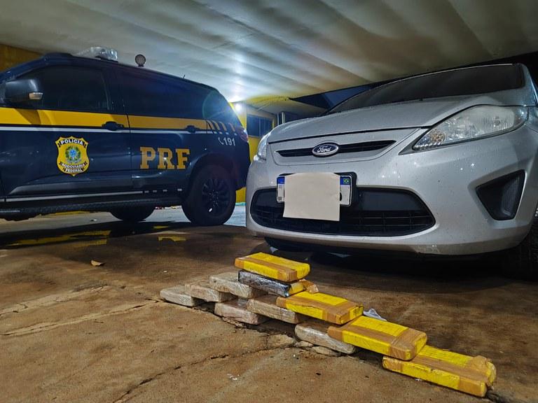 Calado com medo do crime: Motorista é preso com 11,4 kg de cocaína na BR-262 e se recusa a delatar traficantes Calado com medo do crime: Motorista é preso com 11,4 kg de cocaína na BR-262 e se recusa a delatar traficantes
