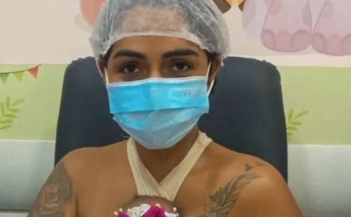 Emoção e Gratidão: Mãe de Quadrigêmeas celebra alta de três filhas após 58 dias de internação Emoção e Gratidão: Mãe de Quadrigêmeas celebra alta de três filhas após 58 dias de internação