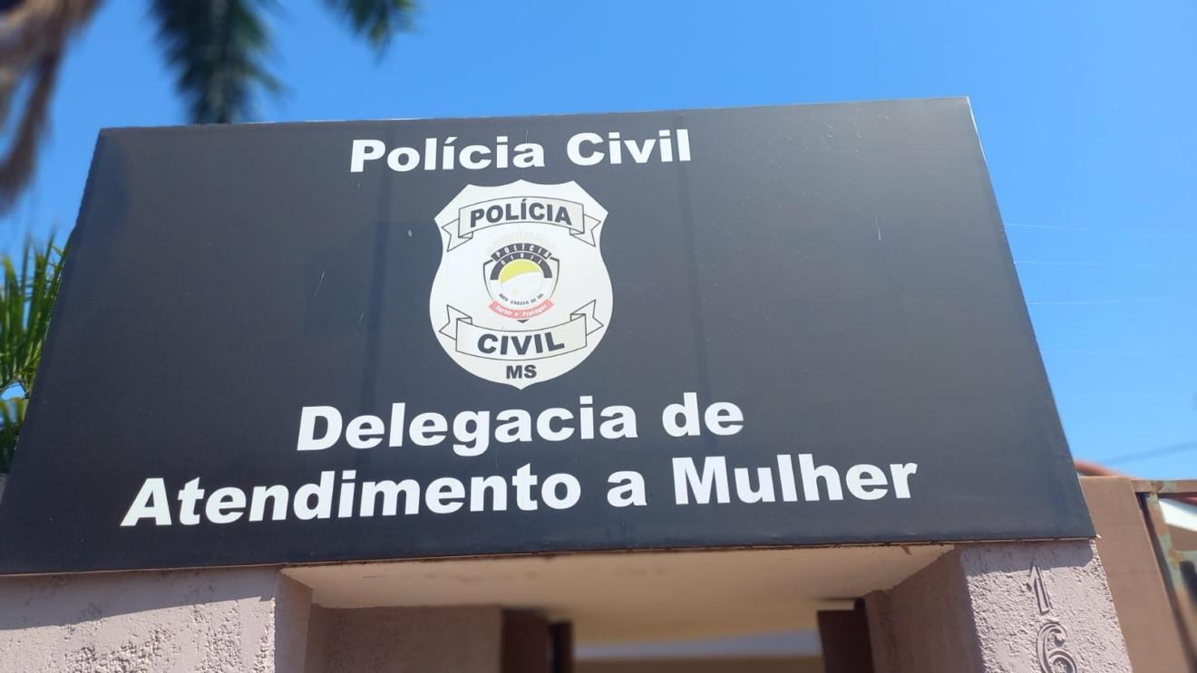 Mulher denuncia ex por ameaças: "Se Você Tiver Outro, Eu te Mato e Me Mato" Mulher denuncia ex por ameaças: