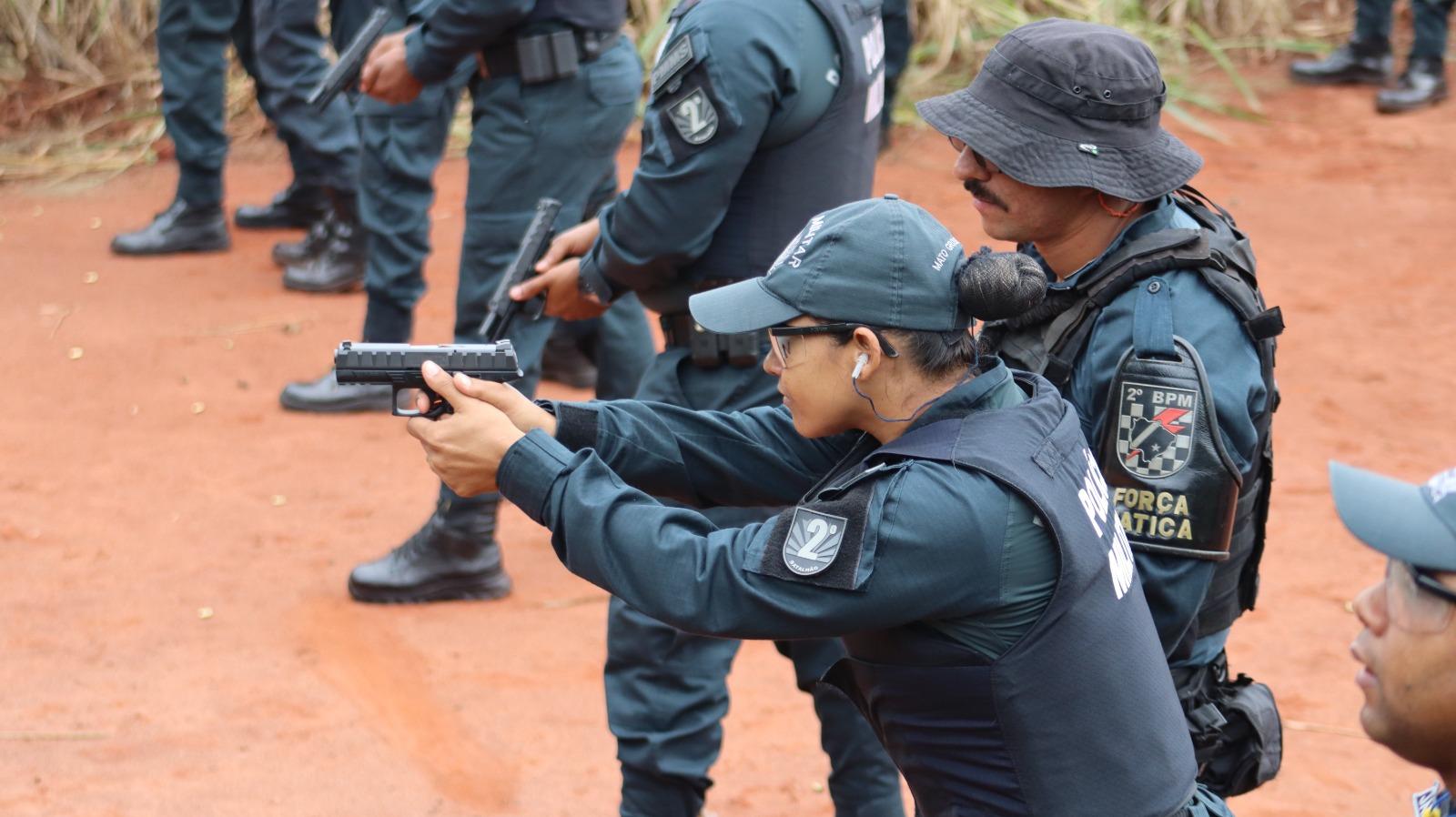 Segurança reforçada! Alunos da PM recebem instrução de tiro em Três Lagoas Segurança reforçada! Alunos da PM recebem instrução de tiro em Três Lagoas