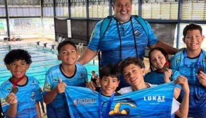 Três Lagoas se destaca em torneio regional paulista de natação e classifica atletas entre os 10 melhores do Brasil