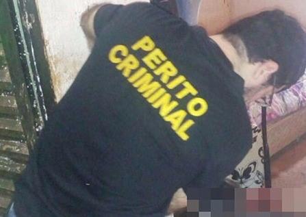 Mistério no Jardim Cangalha: Homem é encontrado morto com grande quantidade de sangue ao redor e nas vestes, além de hematomas visíveis Mistério no Jardim Cangalha: Homem é encontrado morto com grande quantidade de sangue ao redor e nas vestes, além de hematomas visíveis