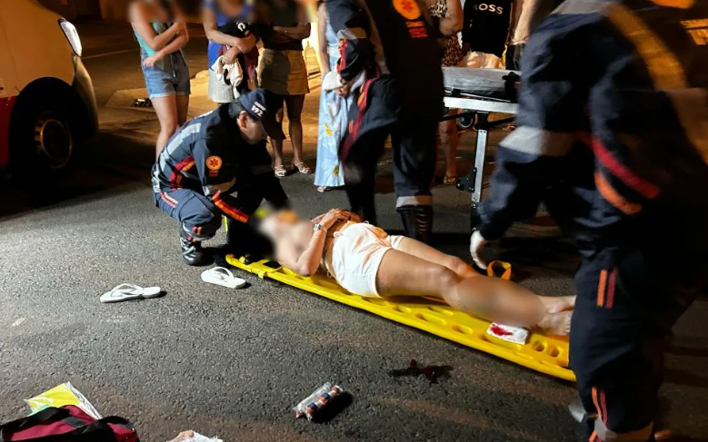 Covardia no Trânsito: Mulher Sofre Fratura Exposta em Acidente e Motorista Foge Sem Prestar Socorro em Três Lagoas Covardia no Trânsito: Mulher Sofre Fratura Exposta em Acidente e Motorista Foge Sem Prestar Socorro em Três Lagoas