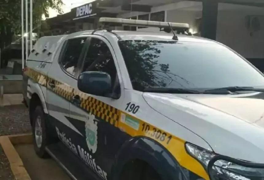Funcionária é insultada e ameaçada por abrigado sob efeito de álcool em centro social de Três Lagoas Funcionária é insultada e ameaçada por abrigado sob efeito de álcool em centro social de Três Lagoas