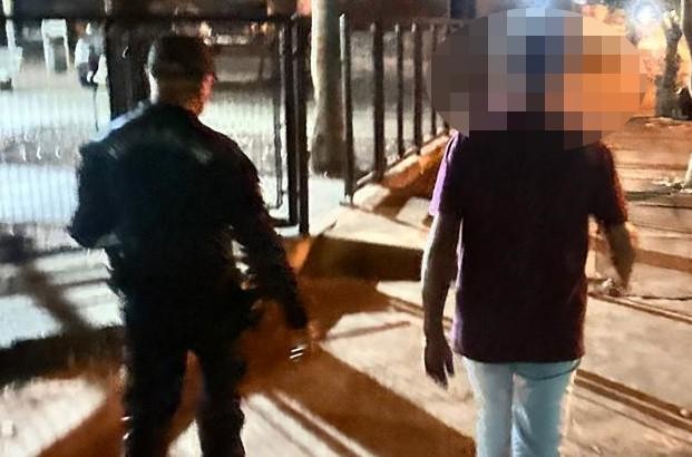  Guarnição do sargento J. Corrêa da PM cumpre mandado e prende homem devedor de pensão alimentícia no bairro Lapa em Três Lagoas