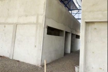 Prefeito visita obras de ampliação da Escola Maria de Lourdes, no bairro Vila Piloto