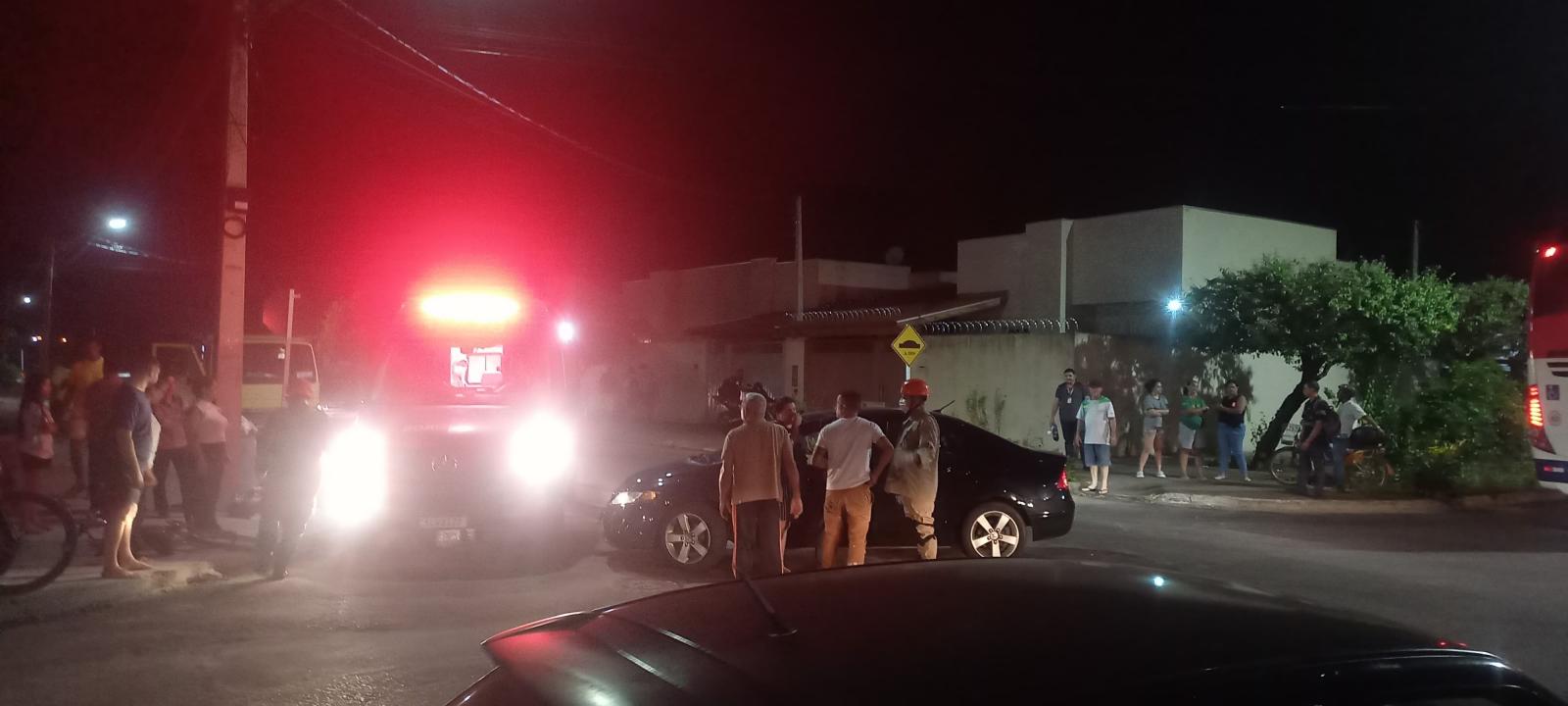 Adolescente em bicicleta se fere após colisão com carro em Três Lagoas Adolescente em bicicleta se fere após colisão com carro em Três Lagoas