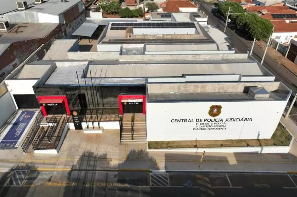 Foragido da justiça é preso em Andradina após sair de Três Lagoas para tentar se demitir de empresa Foragido da justiça é preso em Andradina após sair de Três Lagoas para tentar se demitir de empresa