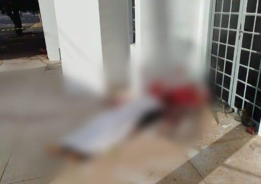 Morto em Naviraí foi espancado a pedradas e pauladas Morto em Naviraí foi espancado a pedradas e pauladas