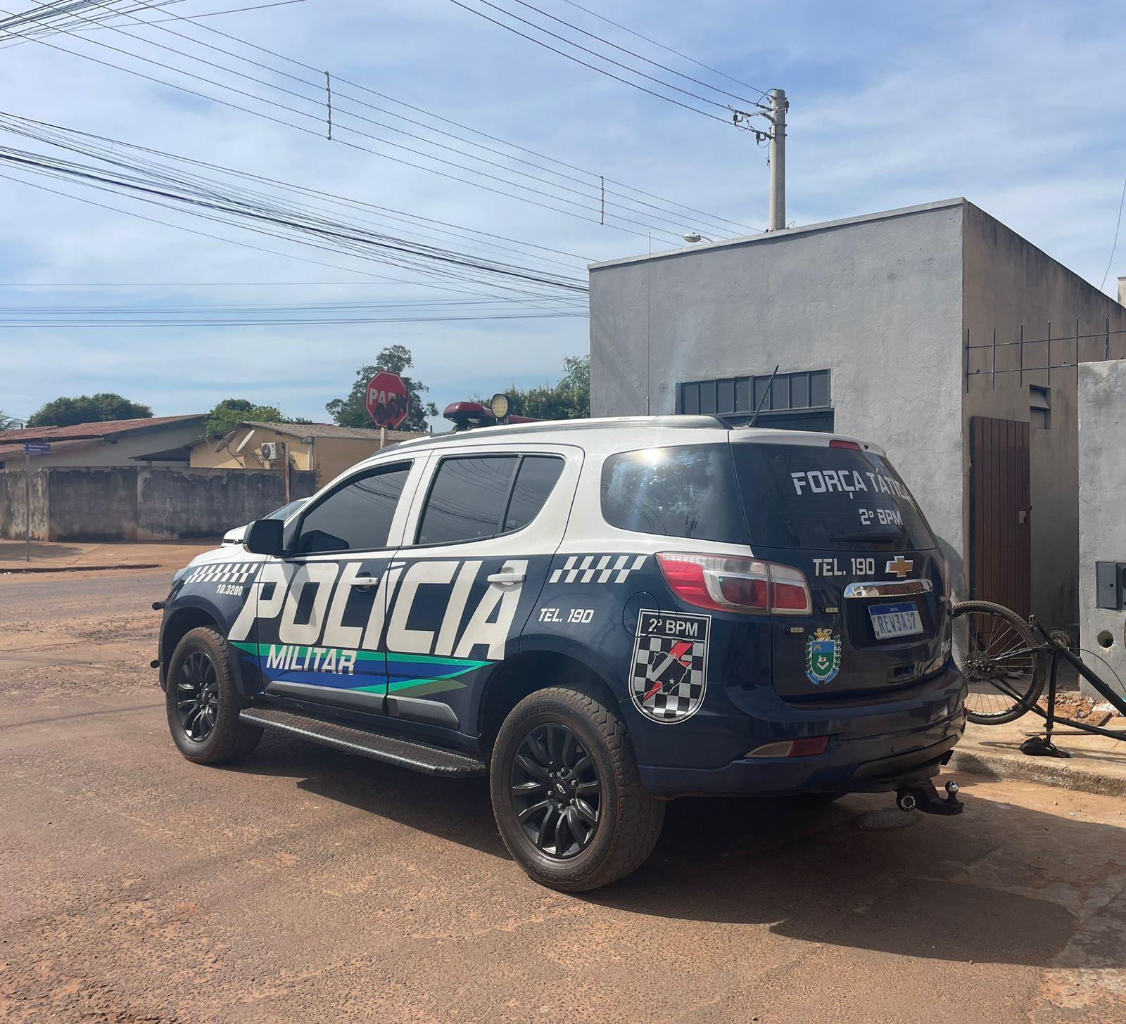 PM prende jovem por tráfico de drogas no bairro Guanabara, em Três Lagoas 