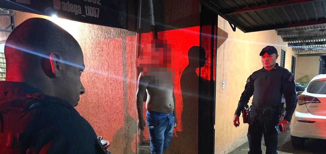 Veículo furtado na Vila Piloto é encontrado em valeta; ladrão pediu 15 mil para devolver o carro