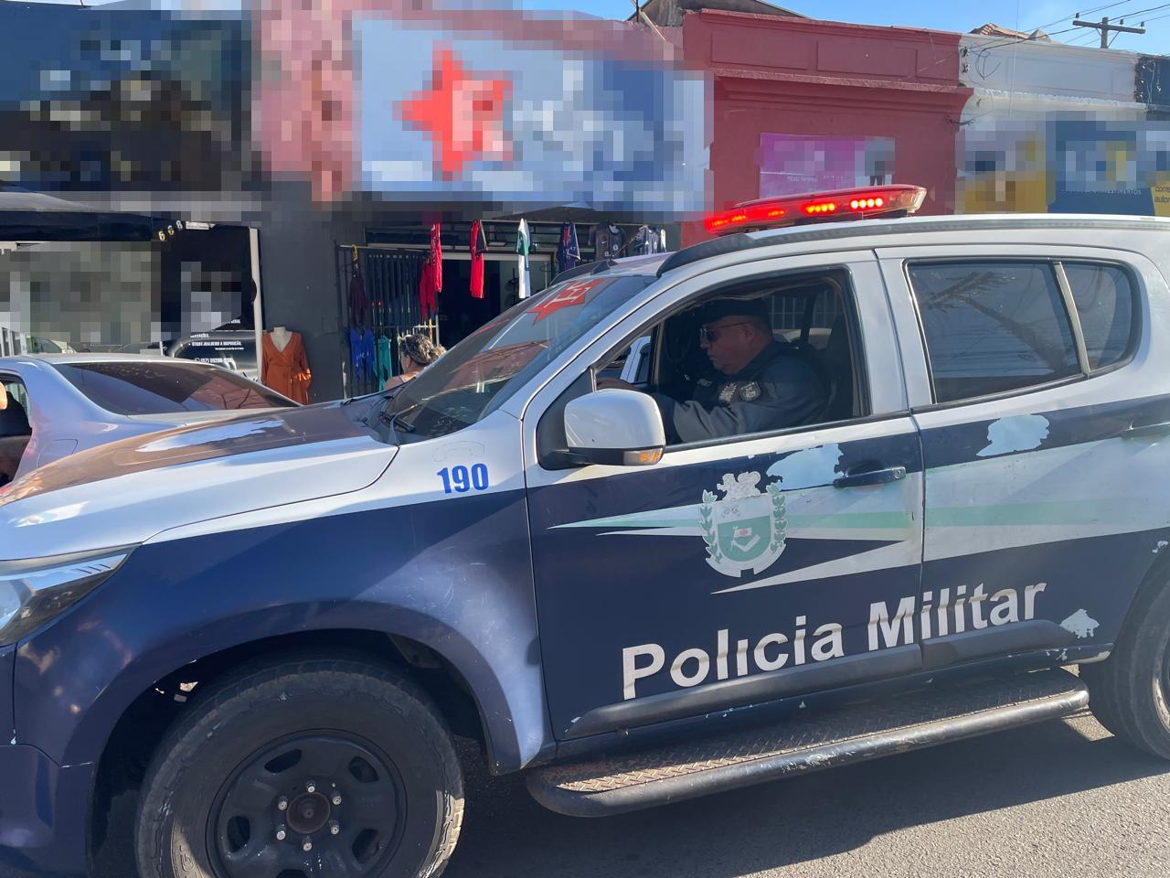 Barraco no Centro: Discussão nas redes sociais termina em quebra-quebra e agressão dentro de loja em Três Lagoas