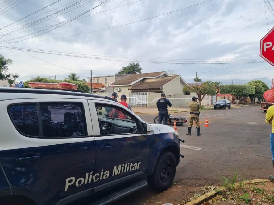 Acidentes não dão trégua em Três Lagoas: motociclista fica ferida após colisão com caminhonete no bairro Nossa Senhora Aparecida