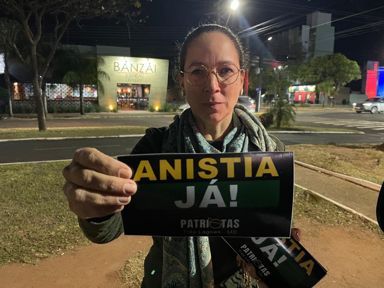 Manifestantes realizam “buzinaço” em Três Lagoas com críticas ao STF e pedidos de anistia