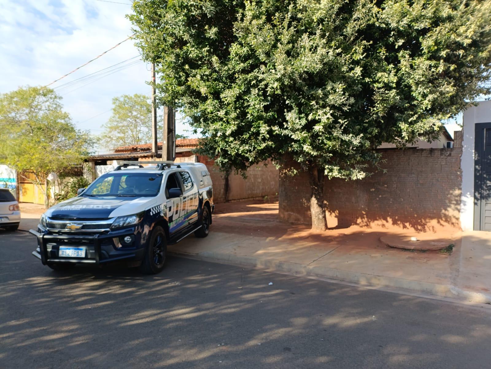 Acusado de agredir companheira transexual é preso pela PM em Três Lagoas; ele tinha mandado de prisão em aberto