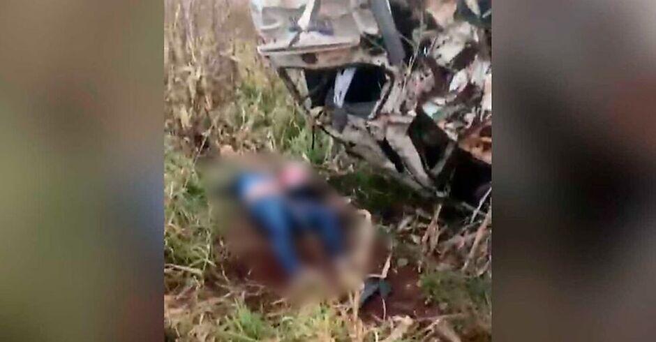 Animal na pista e alta velocidade teriam causado capotamento com morte em Ponta Porã Animal na pista e alta velocidade teriam causado capotamento com morte em Ponta Porã