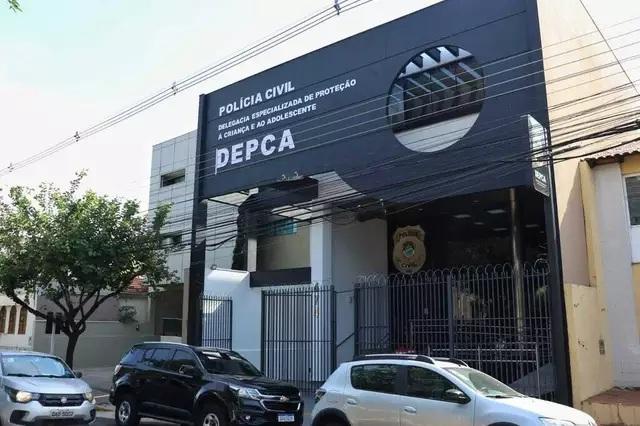Bebê de 1 ano morre após se afogar dentro de balde no quintal de casa em Campo Grande