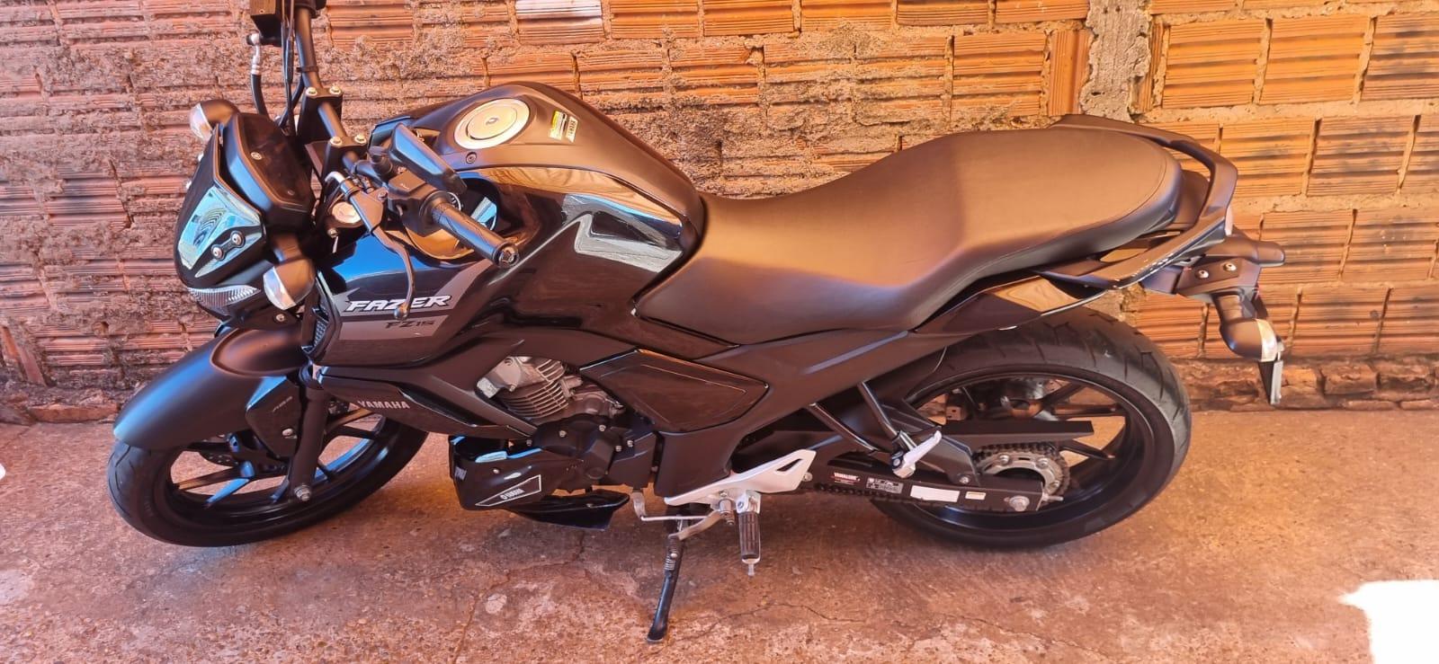 Dono de motocicleta furtada nesta quarta-feira no bairro Vila Piloto em Três Lagoas pede ajuda para recuperar o veículo 