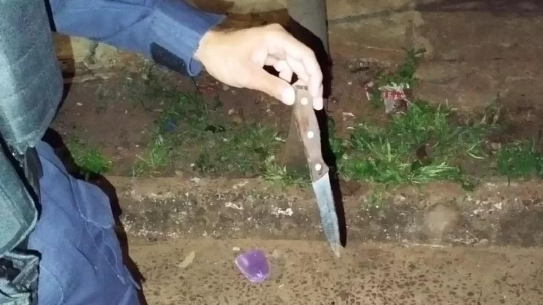Jovem é preso após esfaquear duas pessoas durante confraternização em Chapadão do Sul 