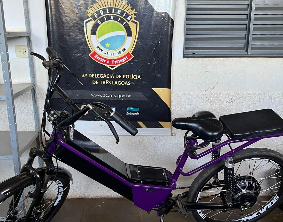 Polícia “dá o bote” e recupera iPhone 14 e bicicleta elétrica em Três Lagoas; suspeito diz que comprou pelo Facebook Polícia “dá o bote” e recupera iPhone 14 e bicicleta elétrica em Três Lagoas; suspeito diz que comprou pelo Facebook