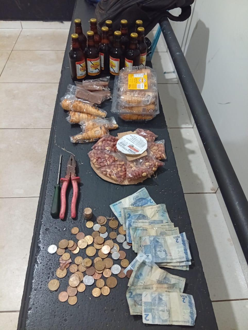 "Esse é gente boa": Saiu do presídio e voltou ao crime: homem com 91 passagens é preso após arrombar e furtar comércio em Três Lagoas, PM prendeu o ladrão em flagrante