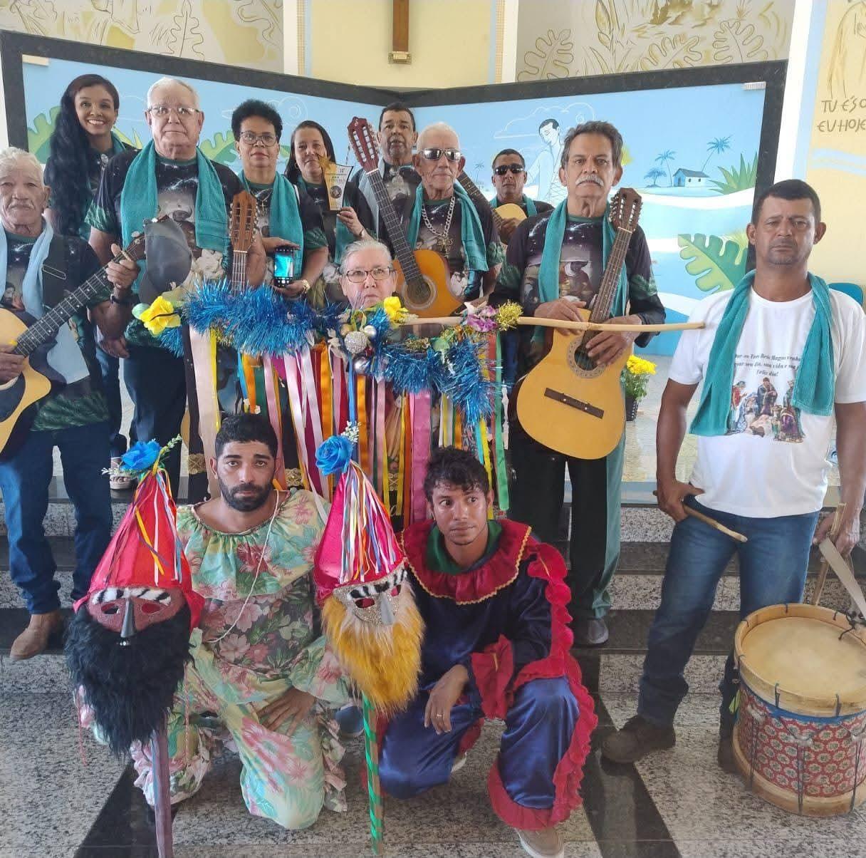 Tradição e fé: Encontro da Folia de Reis terá almoço gratuito e apresentações no Parque de Exposições neste domingo em Três Lagoas Tradição e fé: Encontro da Folia de Reis terá almoço gratuito e apresentações no Parque de Exposições neste domingo em Três Lagoas