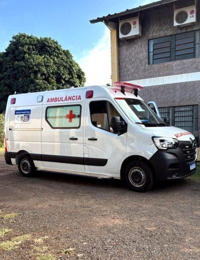 Três Lagoas recebe ambulância do Governo do Estado para transporte de pacientes Três Lagoas recebe ambulância do Governo do Estado para transporte de pacientes