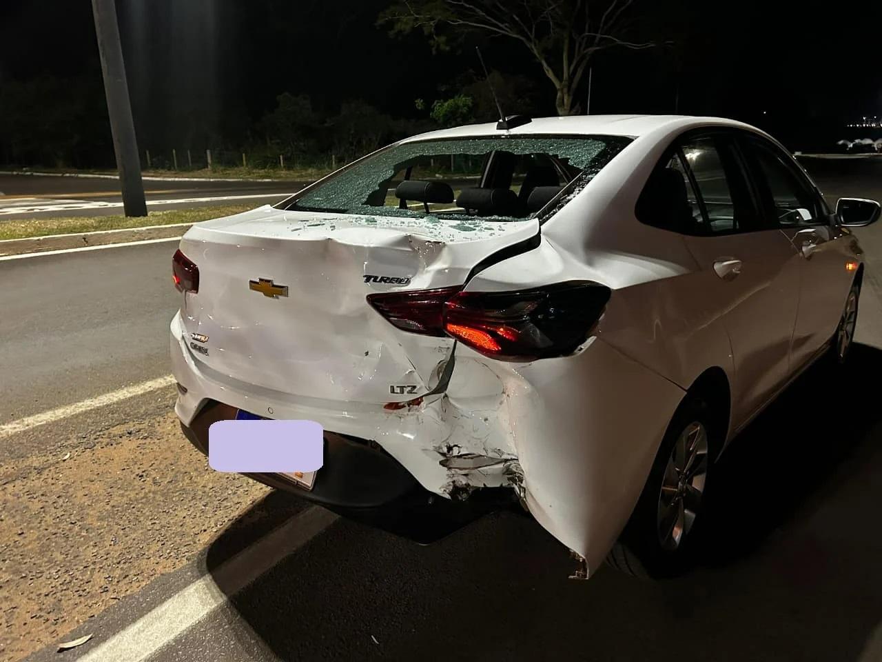 Motociclista embriagado causa acidente, foge para matagal e acaba preso em Três Lagoas