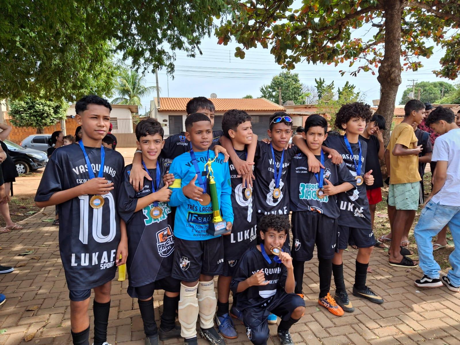 Vasquinho FC goleia na final e conquista título do Festival de Futsal Sub-12 no bairro Osmar Dutra em Três Lagoas