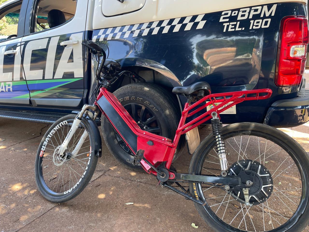 Menor que invadiu construções é apreendido com bicicleta elétrica furtada em Três Lagoas 
