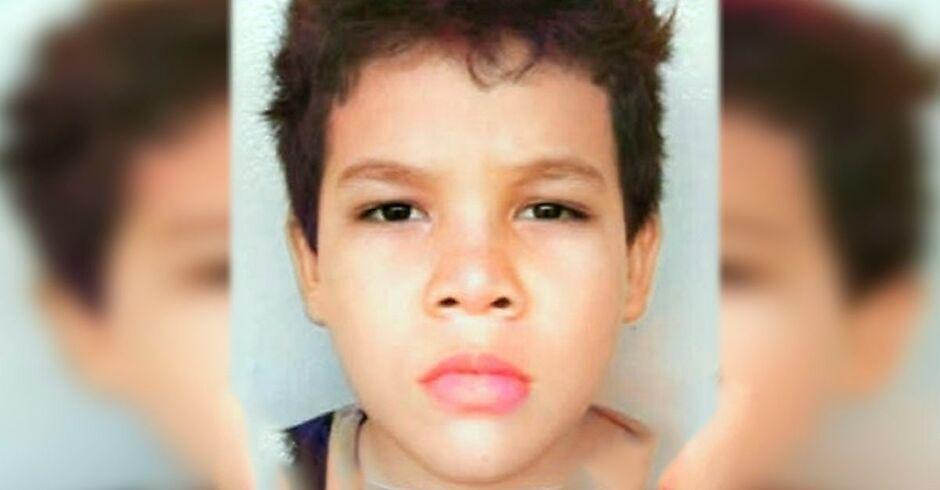 Criança de 10 anos morre com pescoço enroscado em rede e é encontrada pela mãe em Naviraí Criança de 10 anos morre com pescoço enroscado em rede e é encontrada pela mãe em Naviraí