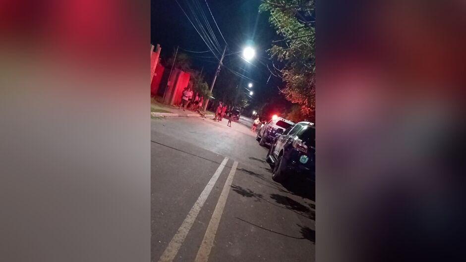 Homem é morto a facadas em Corumbá-MS Homem é morto a facadas em Corumbá-MS