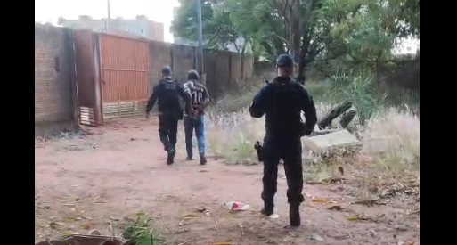 Ladrão com mais de 10 passagens pela polícia é flagrado furtando fios no bairro Jardim Alvorada em Três Lagoas 