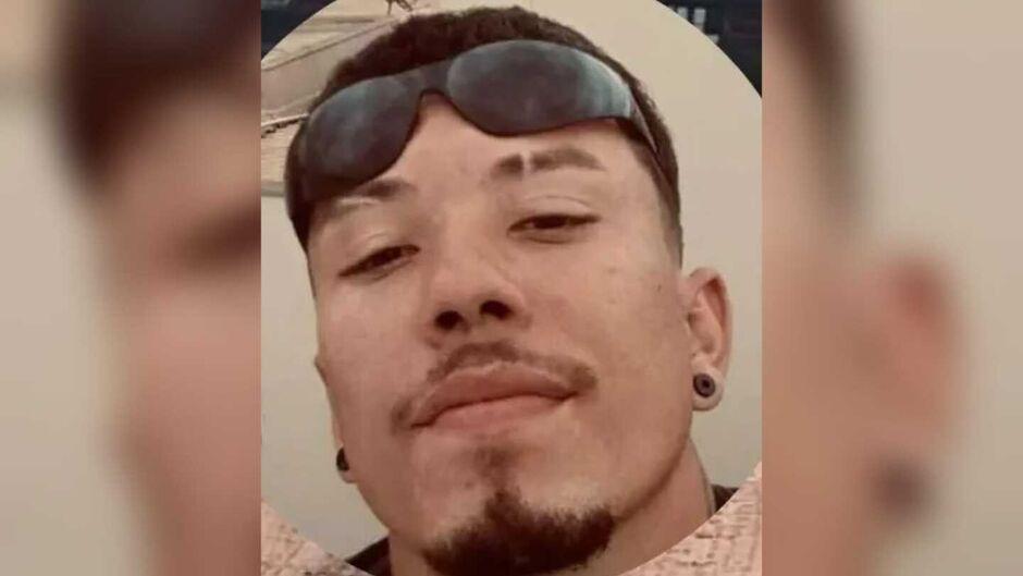 Pai tentou reanimar o filho ao encontrá-lo prensado na porta de casa em Ribas do Rio Pardo  
