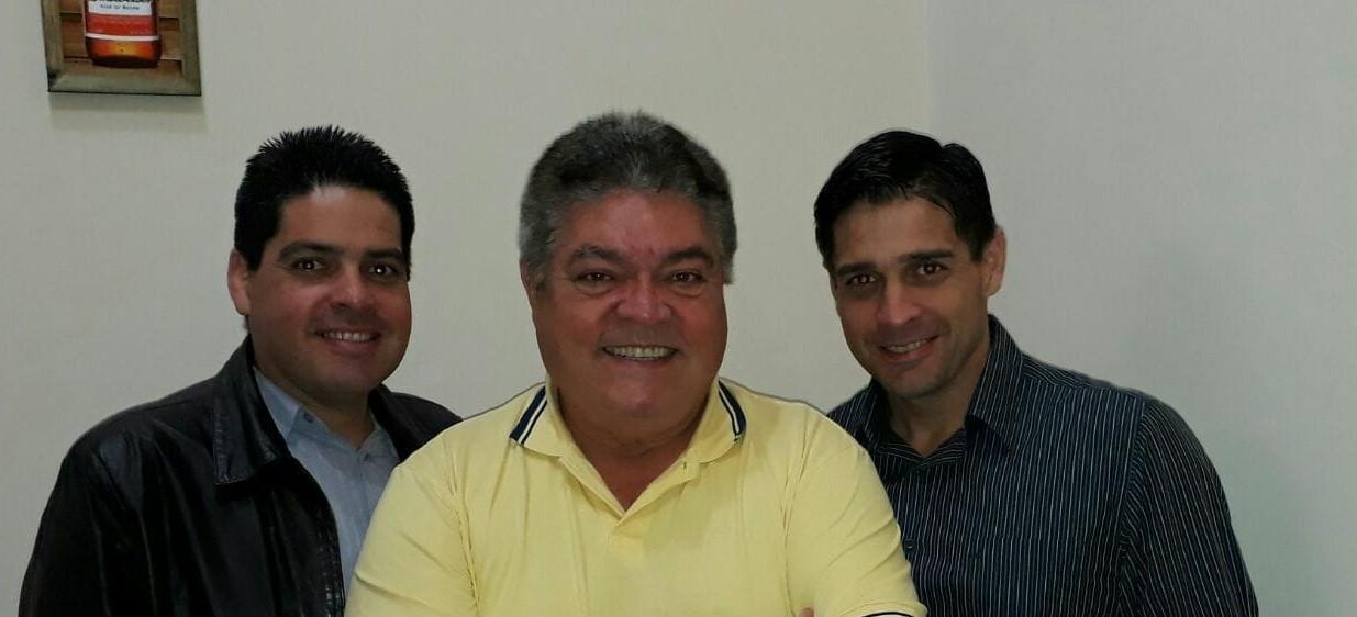  Três Lagoas celebra o Dia dos Pais e uma das homenagens é feita a Romeu de Campos Júnior, voz que atravessou gerações no rádio 