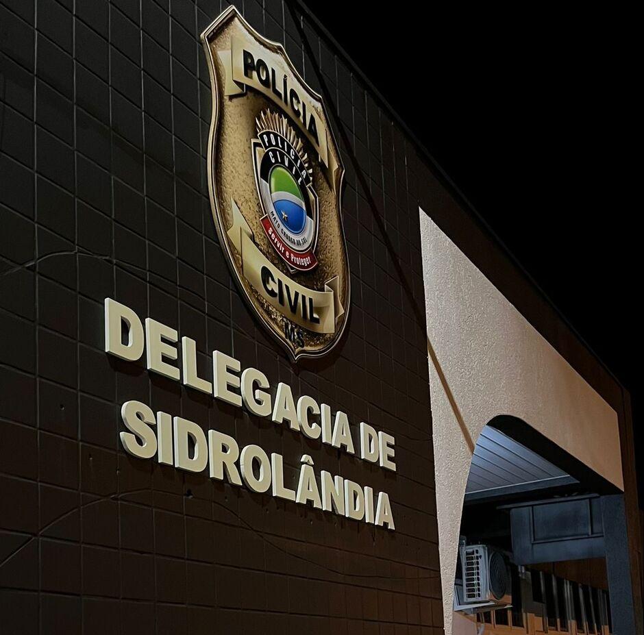 Vizinho invade casa e estupra adolescente de 17 anos em Sidrolândia  