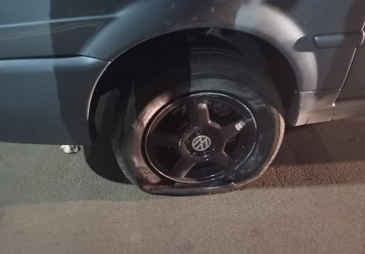 Bebedeira não deu certo: homem sai de bar, bate em sarjeta e acaba preso por embriaguez ao volante em Três Lagoas Bebedeira não deu certo: homem sai de bar, bate em sarjeta e acaba preso por embriaguez ao volante em Três Lagoas