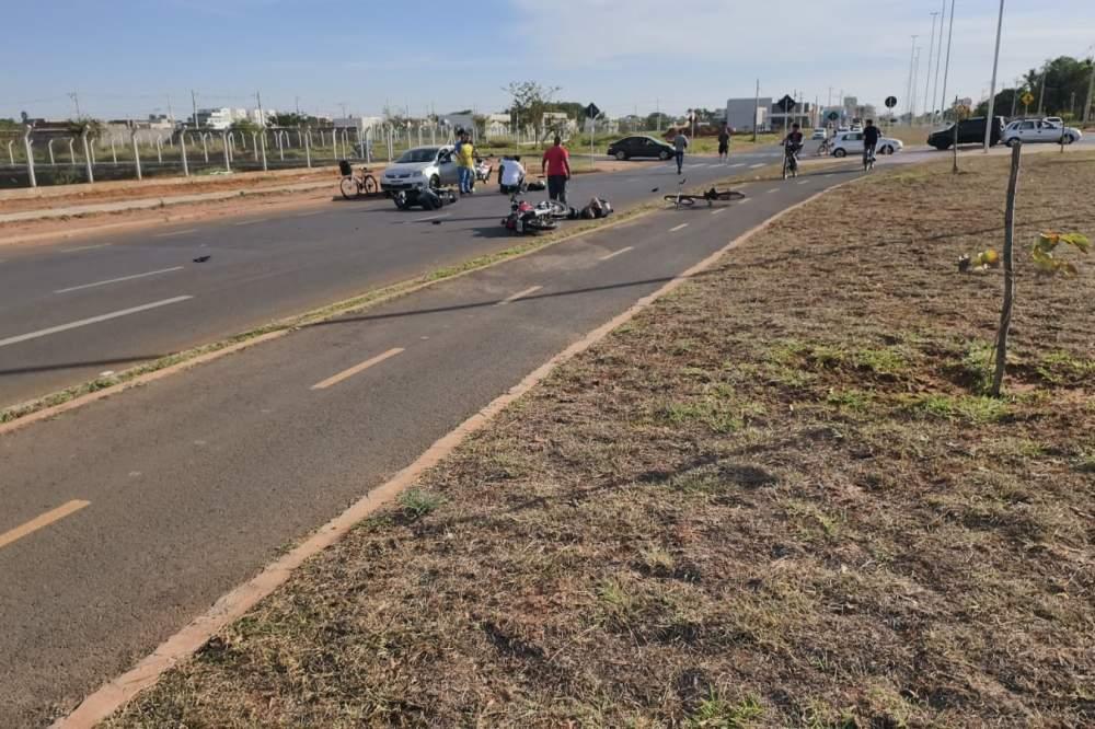 Colisão entre motos deixa duas pessoas feridas no Jardim Alvorada em Três Lagoas Colisão entre motos deixa duas pessoas feridas no Jardim Alvorada em Três Lagoas