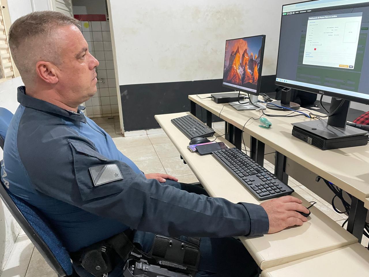 Jovens de 18 e 19 anos abortam bebê e ocultam corpo em área de mata em Três Lagoas Jovens de 18 e 19 anos abortam bebê e ocultam corpo em área de mata em Três Lagoas