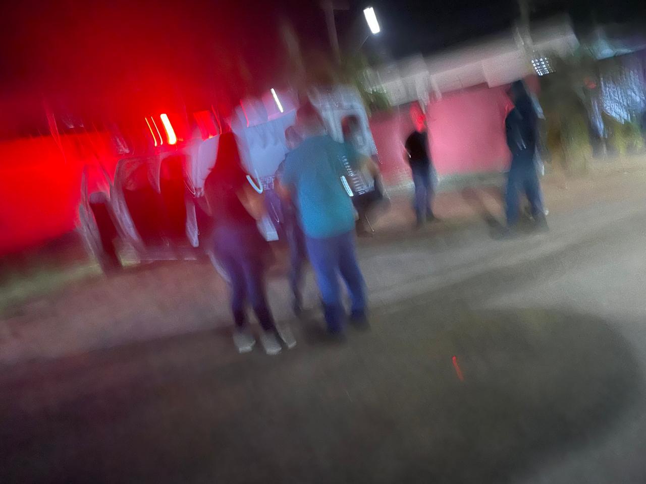 Servidores Públicos gastam R$ 1.200 na “Boate Topázio” de Três Lagoas e tentam sair sem pagar a conta; PM foi chamada no local Servidores Públicos gastam R$ 1.200 na “Boate Topázio” de Três Lagoas e tentam sair sem pagar a conta; PM foi chamada no local