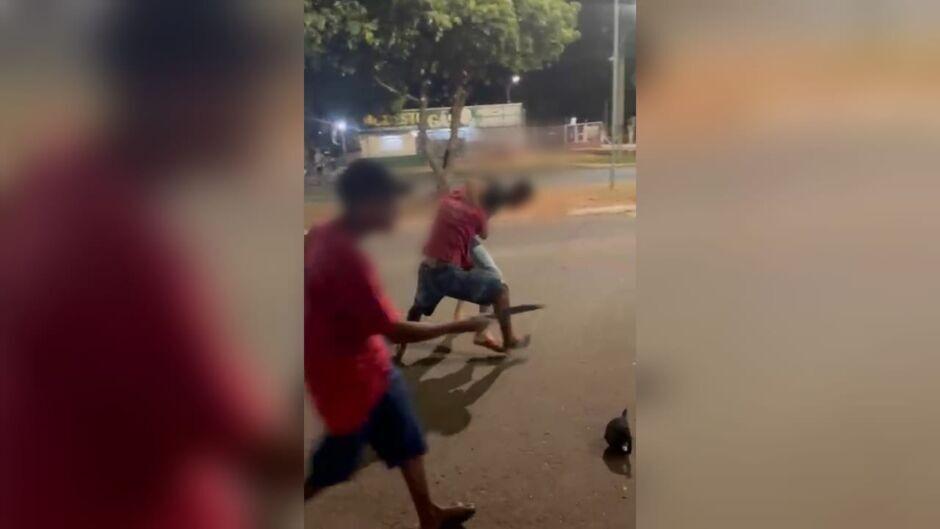 Alunos relatam rotina de medo e ameaças em escola de Campo Grande: Alunos relatam rotina de medo e ameaças em escola de Campo Grande: 'Caiobá vai levar pipoco'