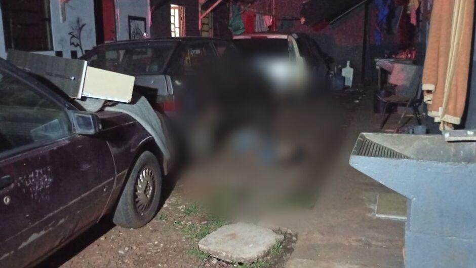 Homem é assassinado a tiros em conjunto de quitinetes em Dourados  