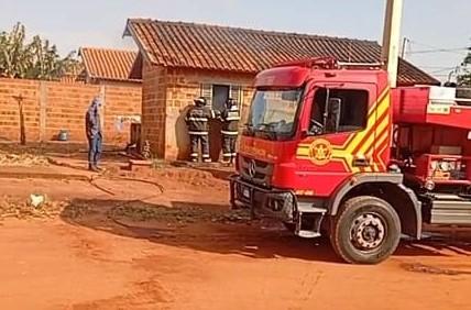 Incêndio assusta moradores do Jardim Primavera em Três Lagoas e mobiliza bombeiros nesta terça-feira