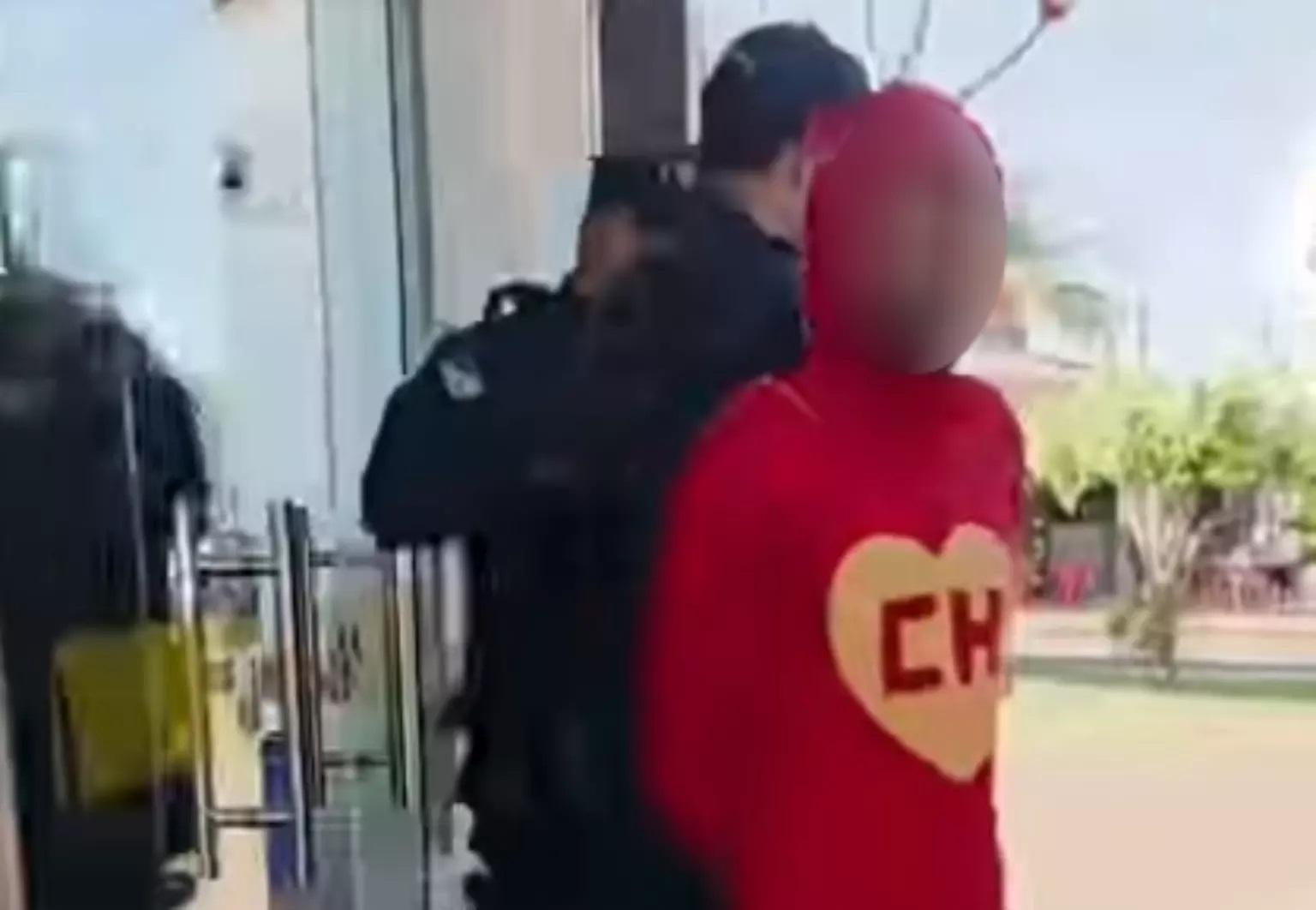 “Não contavam com minha astúcia”: Chapolin Colorado é preso pela PM por estupro de vulnerável “Não contavam com minha astúcia”: Chapolin Colorado é preso pela PM por estupro de vulnerável