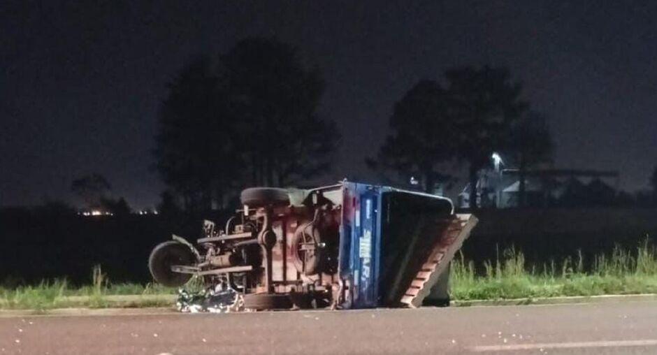 Pai morre e filho fica ferido em acidente com carro e moto em Ponta Porã 
