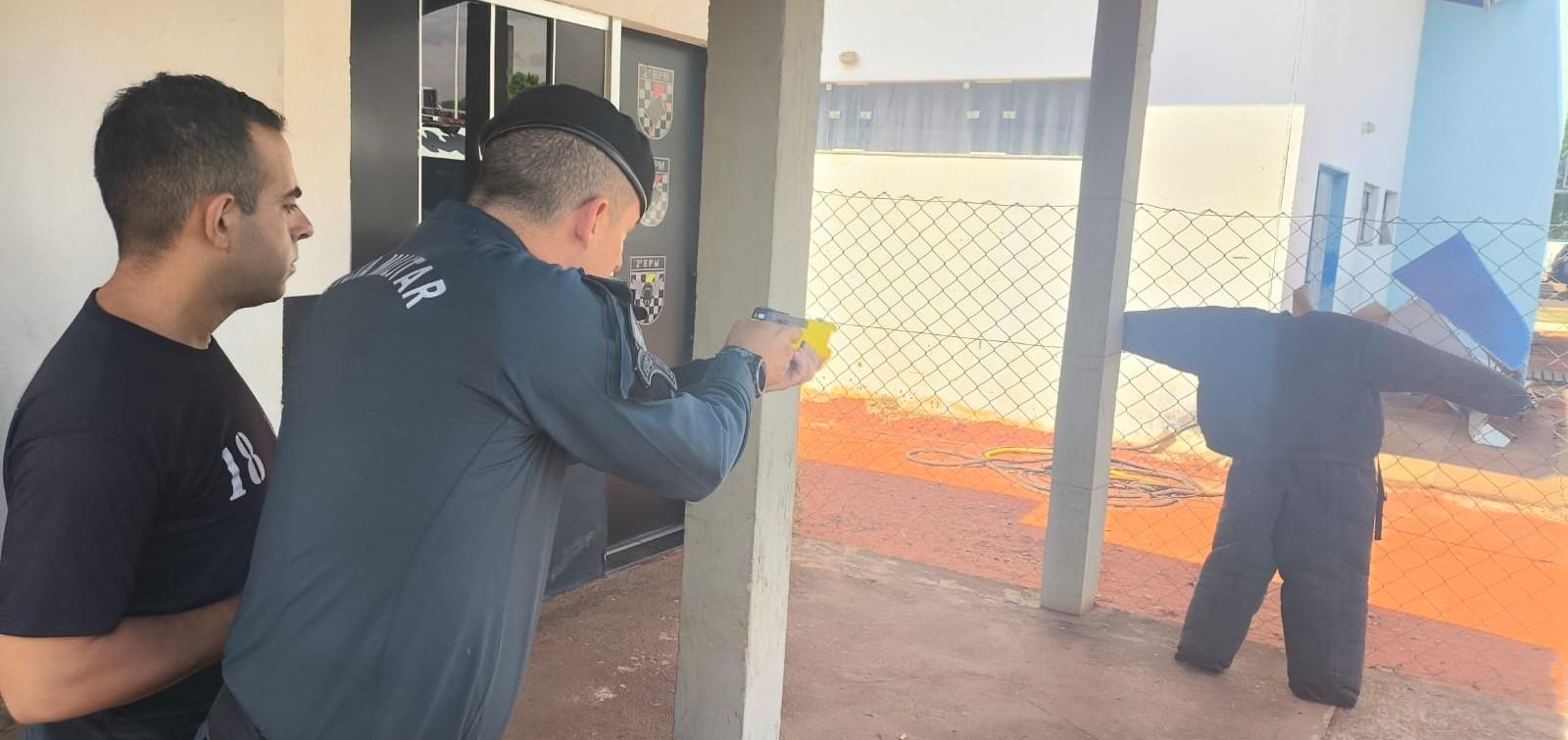 Polícia Militar de Três Lagoas se capacita para uso do Taser 7 e reforça segurança nas ruas